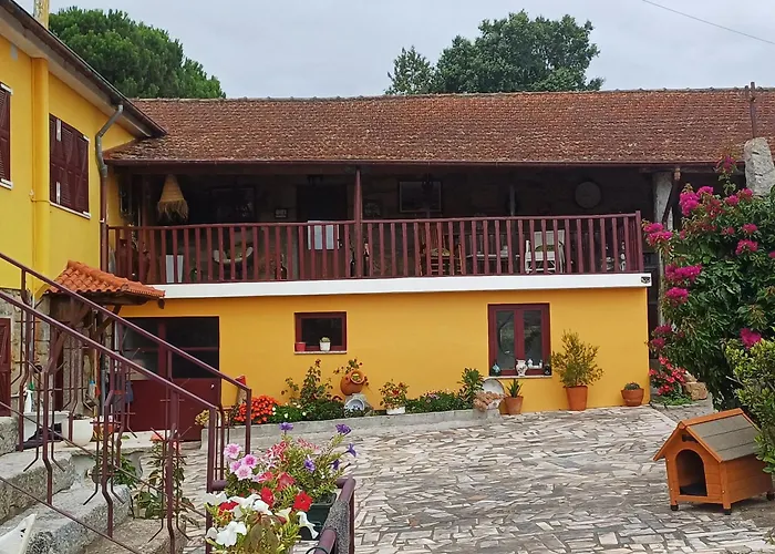 Casa Oliveira * Barreiros (Amares)